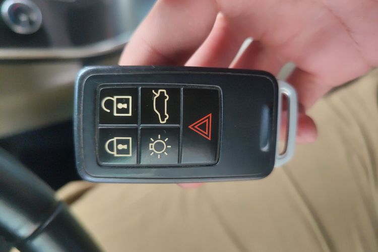 沃尔沃V60 2014款 T5 智逸版中控内饰11