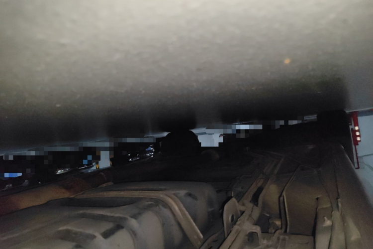 别克GL8 2011款 2.4L CT舒适版局部细节9003