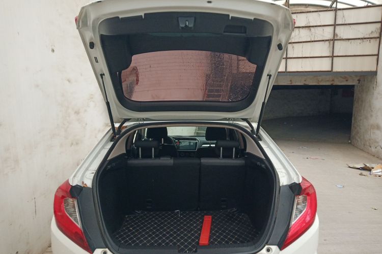 本田 竞瑞 2017款 1.5L CVT经典版机舱底盘23