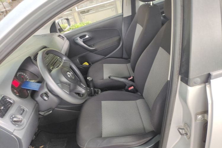 大众 Polo 2011款 1.4L 手动致乐版局部细节19