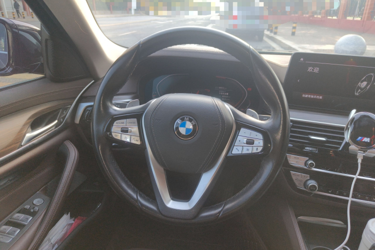 宝马5系 2021款 530Li 领先型 豪华套装中控内饰13