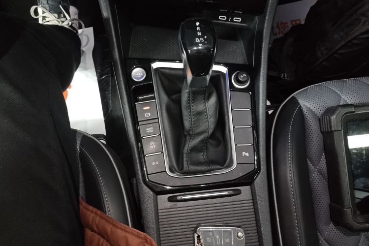 大众 速腾 2023款 300TSI DSG超越版中控内饰18