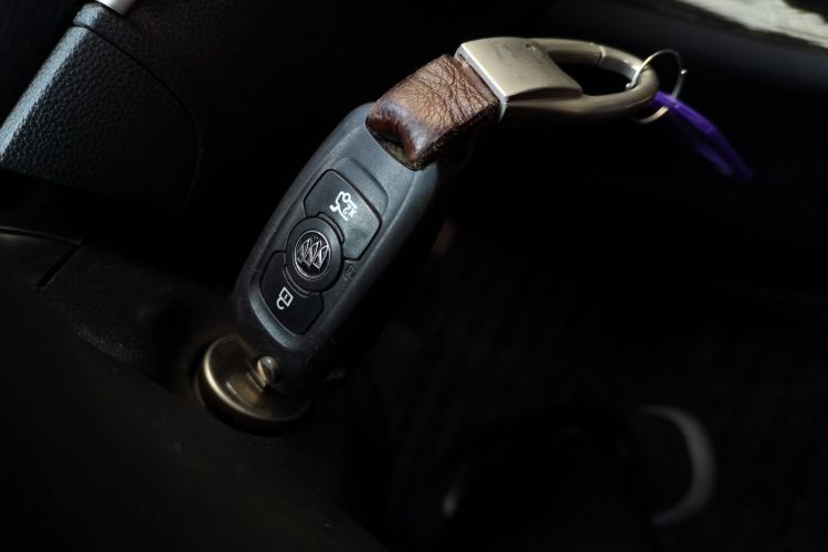 别克 威朗 2015款 三厢 20T 双离合精英型中控内饰11