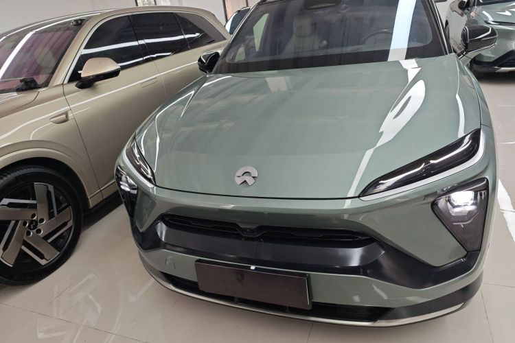 蔚来ES6 2020款 610KM 性能版车身外观2