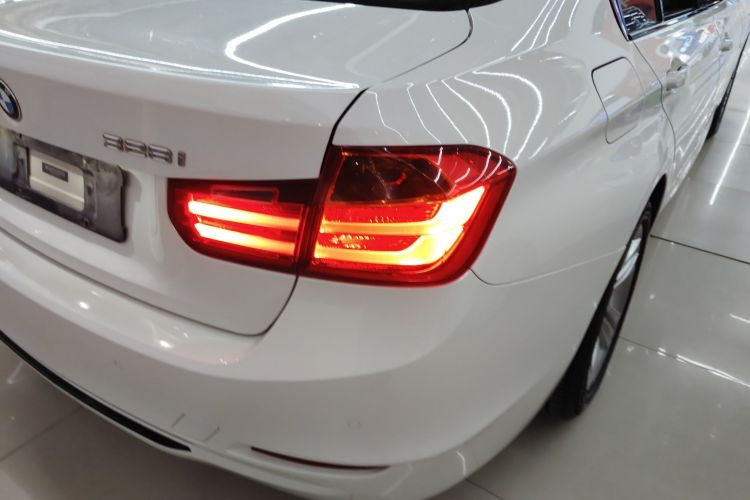 宝马3系 2014款 328i 运动设计套装车身外观6006