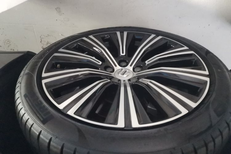 沃尔沃S90 2025款 B5 智雅豪华版车身外观6007