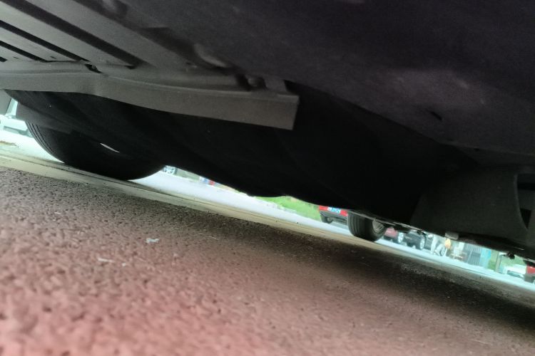 福特 福克斯 2018款 两厢经典 1.6L 自动舒适型智行版局部细节9004