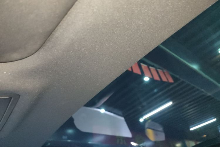 路虎 揽胜极光 2021款 极光L 249PS R-Dynamic S 性能版局部细节22