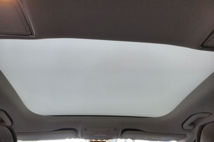 奔驰E级 2021款 改款 E 300 L 时尚型局部细节22