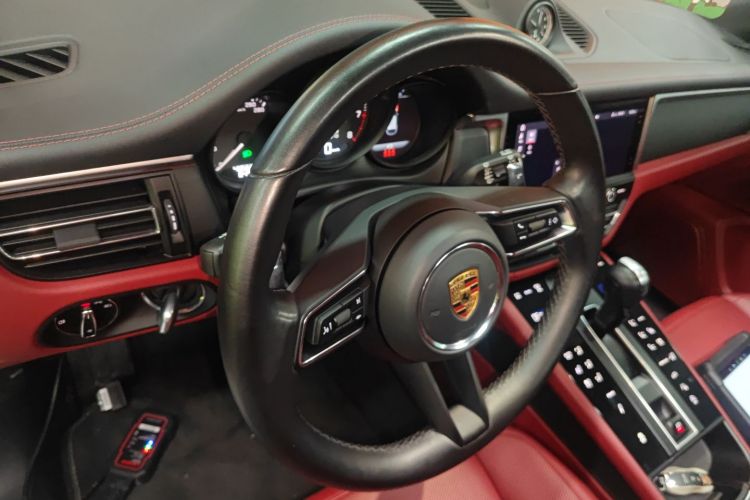 保时捷 2023款 Macan 2.0T中控内饰7002