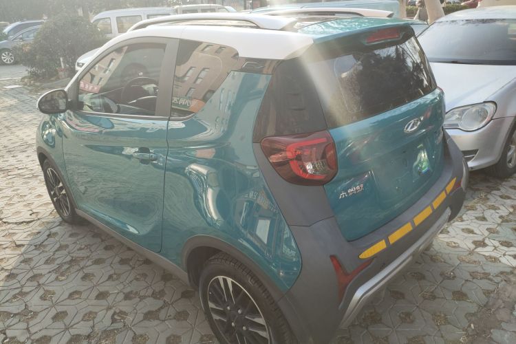 奇瑞 小蚂蚁 2022款 甜粉款 全糖版 磷酸铁锂 29.2kWh 30kW 301km车身外观4