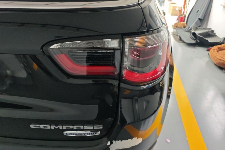 Jeep 指南者 2017款 200T 自动家享版车身外观9