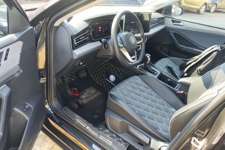 大众 速腾 2023款 300TSI DSG超越版中控内饰7003