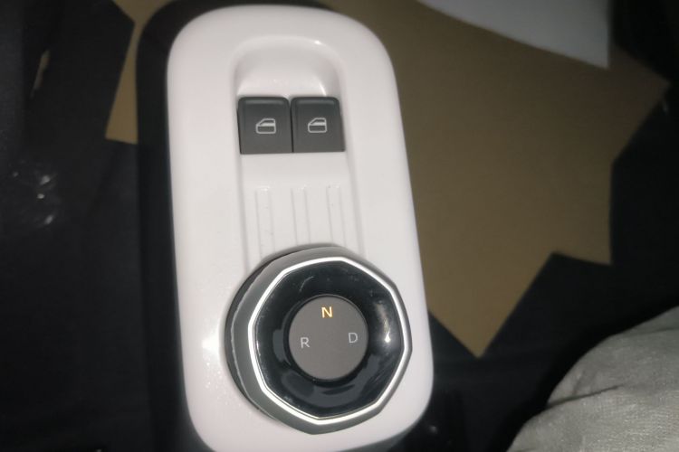 吉利银河 熊猫 2025款 210km 元气熊中控内饰18