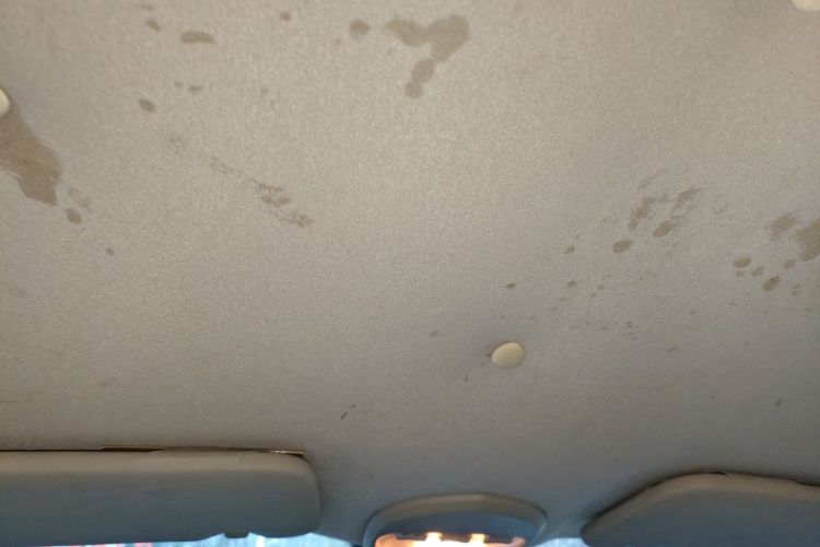 标致408 2013款 2.0L 自动舒适版中控内饰22