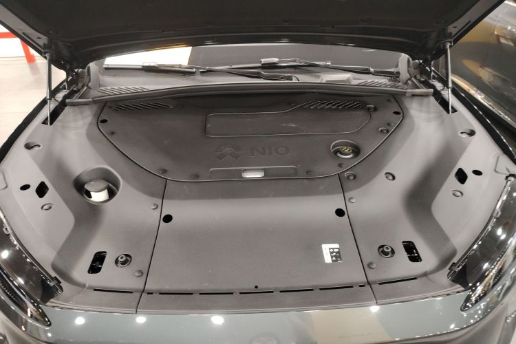 蔚来ES8 2023款 75kWh机舱底盘24
