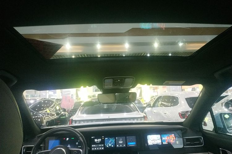 理想汽车 理想ONE 2020款 增程6座版中控内饰22