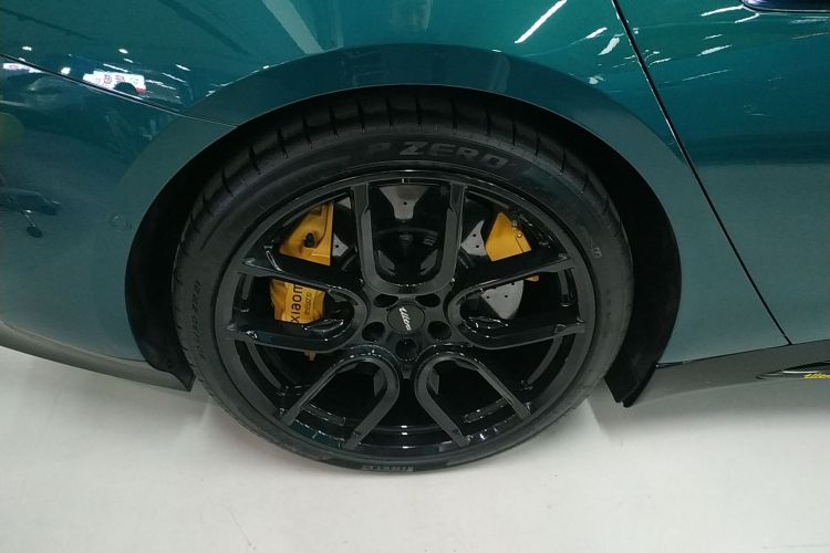 小米汽车 小米SU7 Ultra 2025款 Ultra车身外观6008