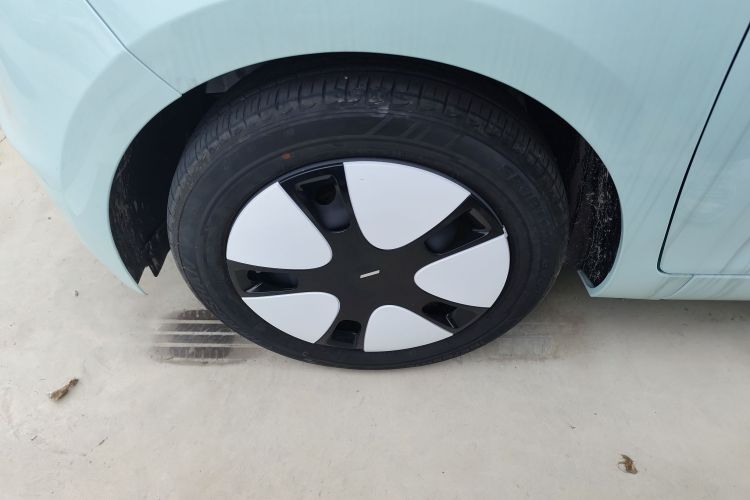 江铃集团新能源 易至EV3 2025款 Plus 330KM舒适型车身外观6007