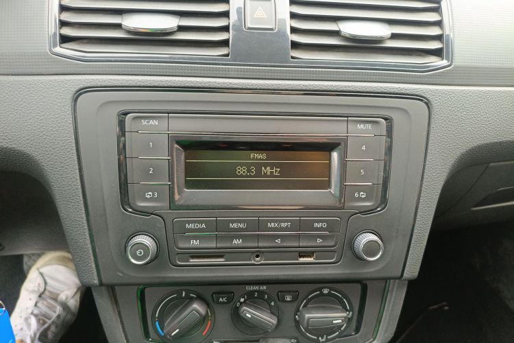 大众 桑塔纳 2017款 浩纳 1.6L 自动风尚版中控内饰16