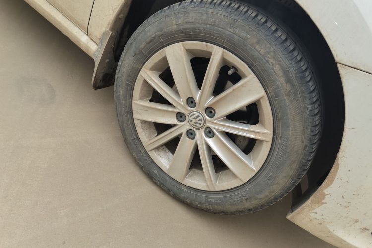 大众 Polo 2014款 1.6L 自动舒适版车身外观10