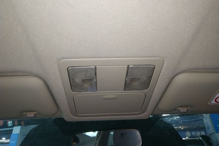 日产 轩逸 2012款 经典 1.6XE 手动舒适版中控内饰22