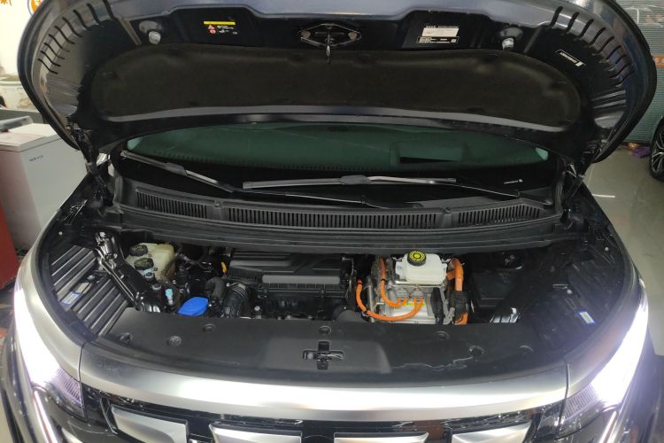 腾势D9 2024款 DM-i 980 四驱旗舰型局部细节24