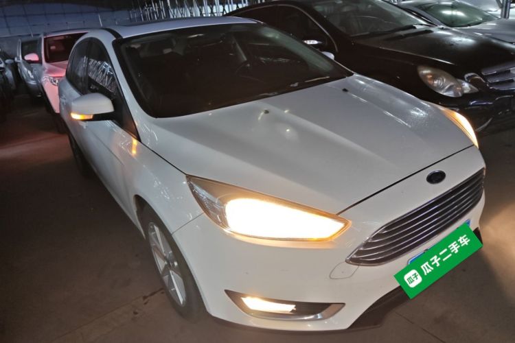 福特 福克斯 2017款 三厢 1.6L 自动风尚型智行版车身外观6002