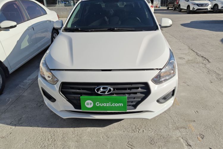 现代 瑞纳 2017款 1.4L 手动焕新版 国VI车身外观2