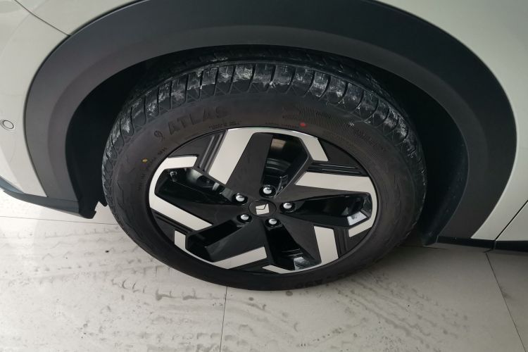 宝骏云海 2024款 600km 纯电版车身外观6007