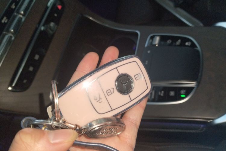 奔驰GLC 2021款 GLC 260 L 4MATIC 豪华型中控内饰7001