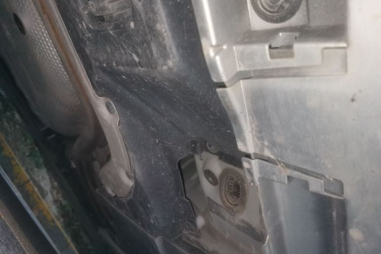 丰田 雷凌 2021款 185T CVT豪华版局部细节9002