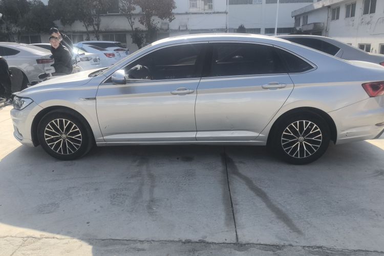 大众 速腾 2019款 280TSI DSG舒适型 国VI车身外观4