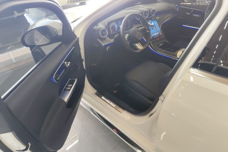 奔驰C级 2025款 C 260 L 运动版中控内饰20