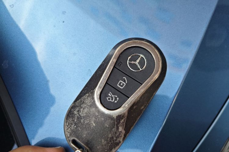 奔驰C级 2023款 C 260 L 运动版中控内饰7001