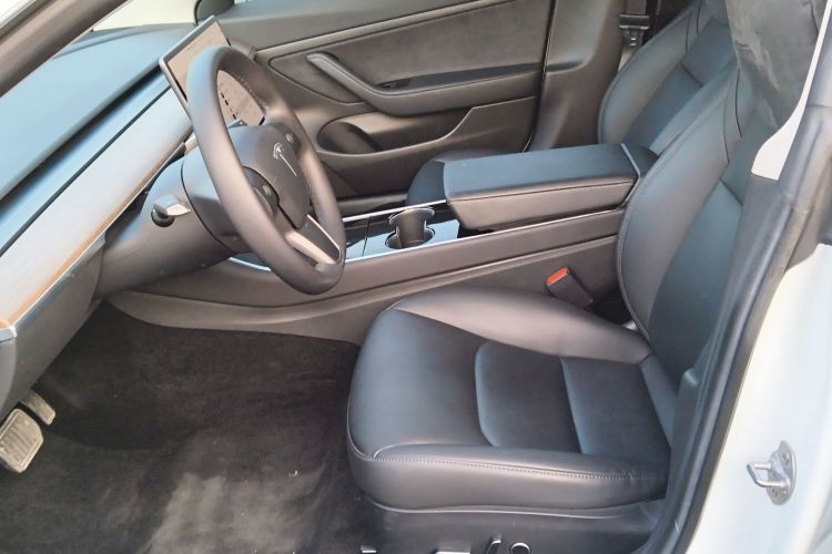 特斯拉 Model 3 2020款 改款 标准续航后驱升级版中控内饰19