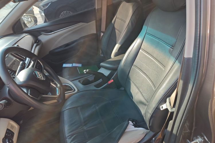 别克 英朗 2015款 15N 自动精英型中控内饰19