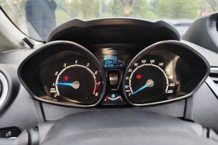 福特 嘉年华 2013款 两厢 1.5L 自动时尚型中控内饰14