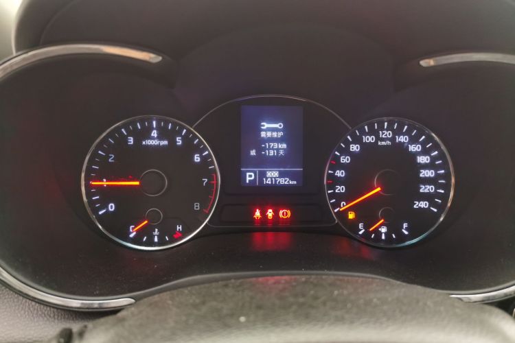 起亚K3 2015款 1.6L 自动GLS中控内饰14