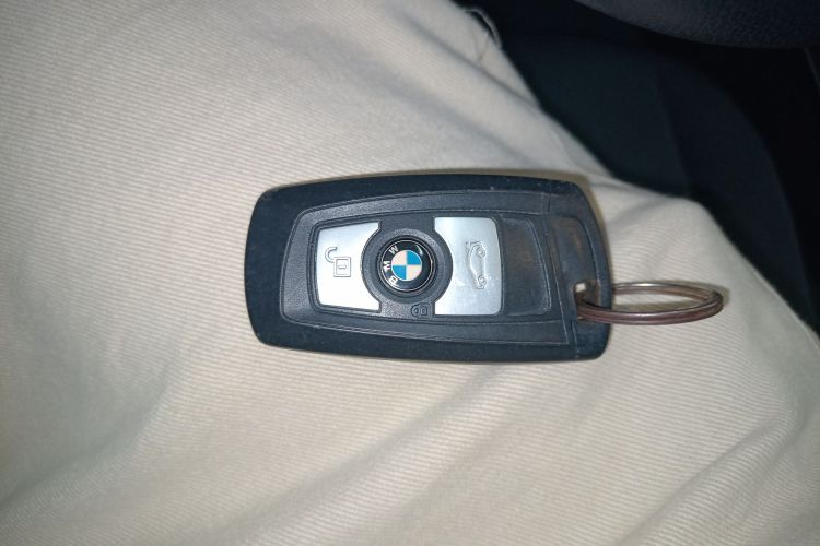 宝马1系(进口) 2018款 118i 领先型中控内饰11