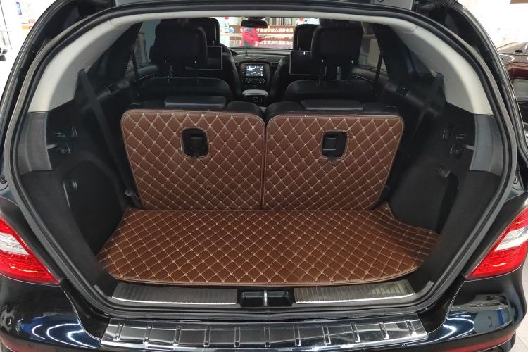 奔驰R级 2017款 R 320 4MATIC 豪华型臻藏版机舱底盘23