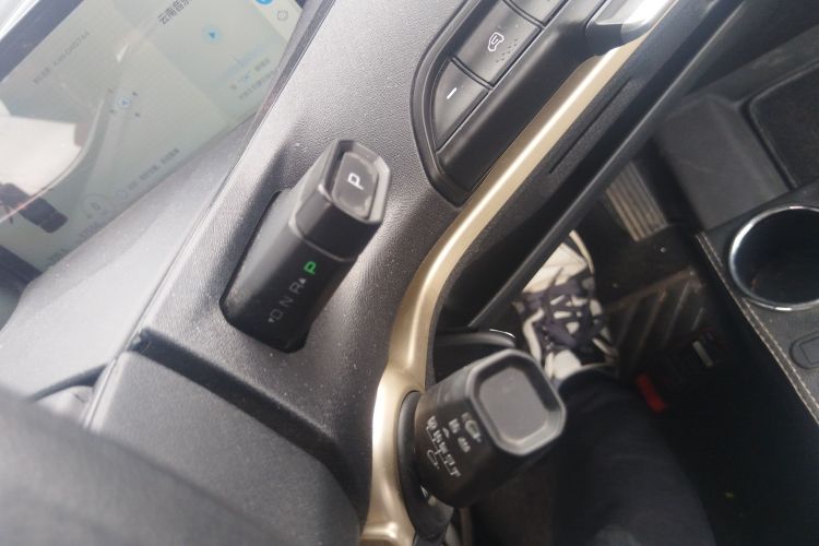 宝骏KiWi EV 2022款 设计师轻享版 三元锂局部细节18