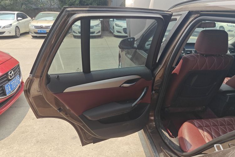 宝马X1 2013款 sDrive18i 时尚型中控内饰49