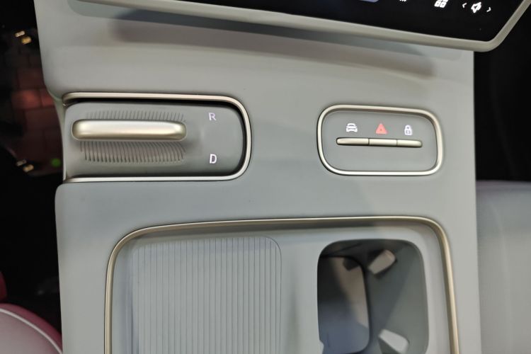 蔚来ES8 2023款 75kWh 行政版局部细节18