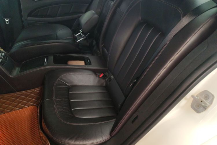 奔驰CLS 2012款 CLS 300 CGI中控内饰7004