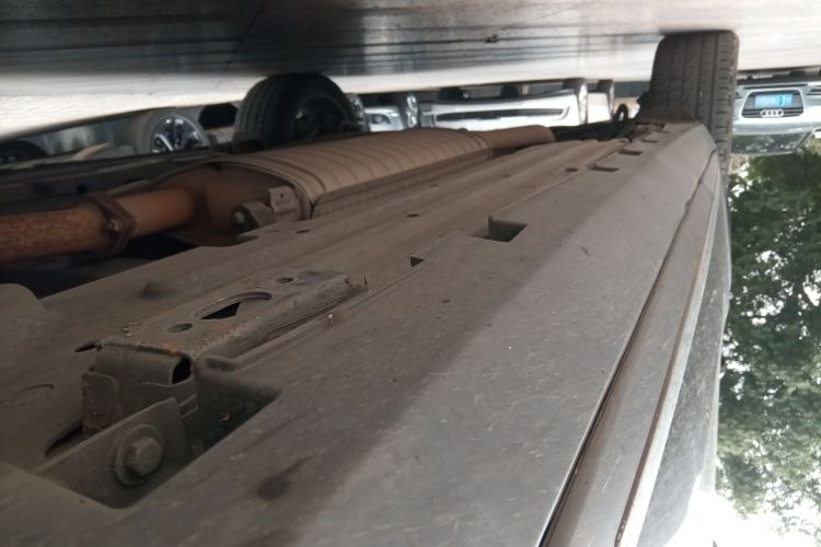 比亚迪 唐 2018款 2.0T 自动智联尊荣型 7座 国V局部细节9001