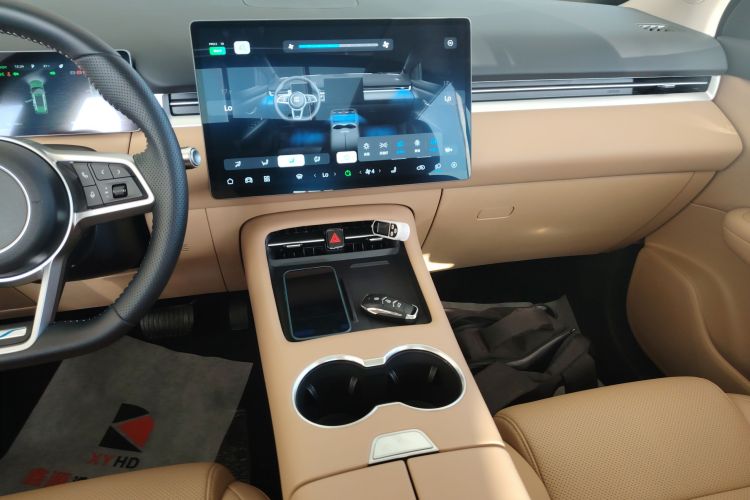 蓝电E5 PLUS 2025款 165km 长续航版PLUS 7座局部细节16