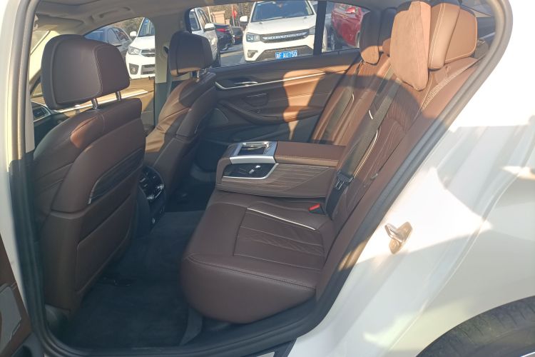 宝马5系 2020款 530Li 尊享型 豪华套装中控内饰7004