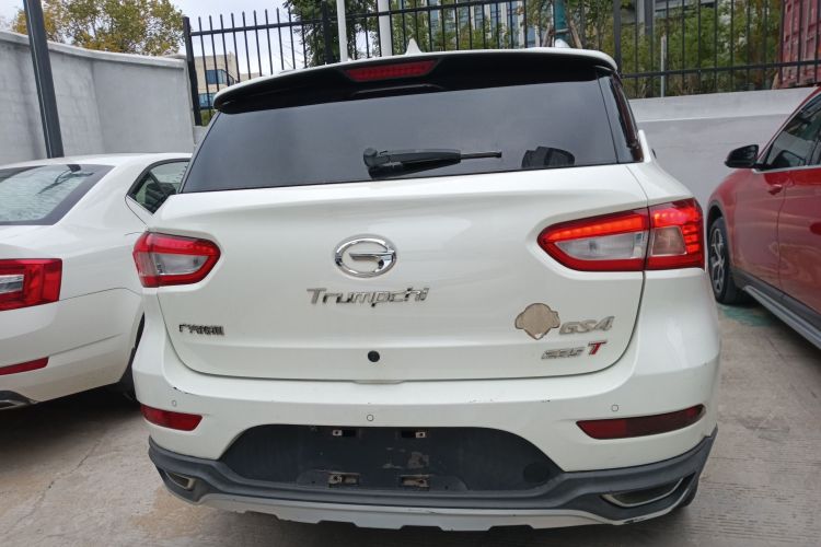 广汽传祺 传祺GS4 2017款 235T 自动两驱精英版车身外观6004