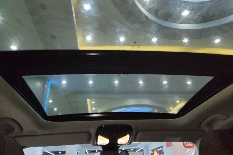 宝马3系 2022款 325Li M运动曜夜套装局部细节22